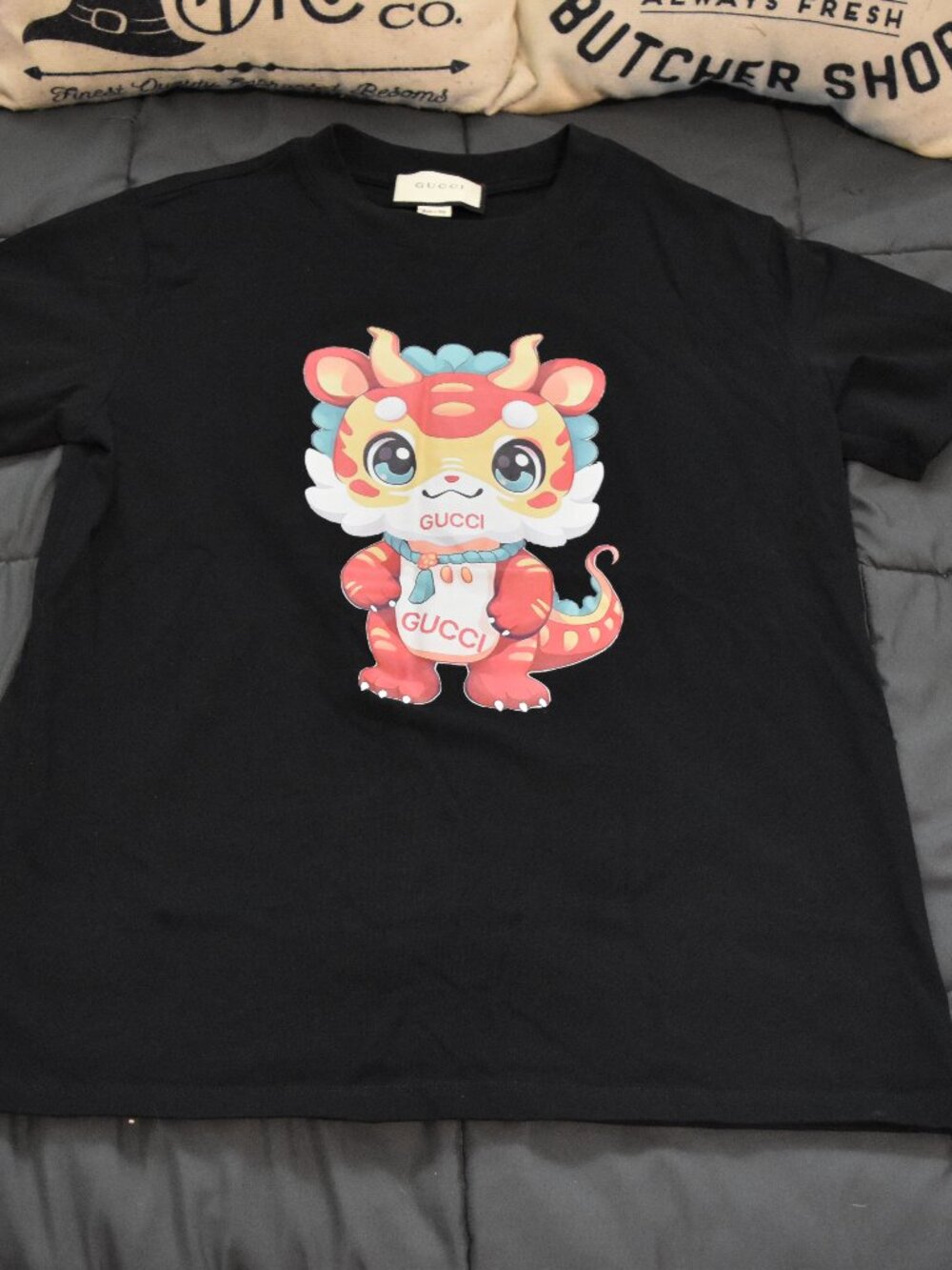 Authentic Gucci "Year Of The Dragon" Shirt Size Small - SUPER CUTE!